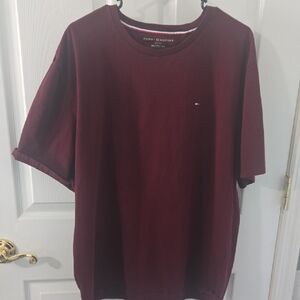 Tommy Hilfiger Men's Deep Red Short Sleeve Tee